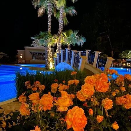 Aphrodite Gardens D208, Апартамент *