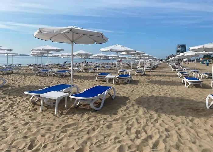 Aphrodite Gardens D208, Appartement *