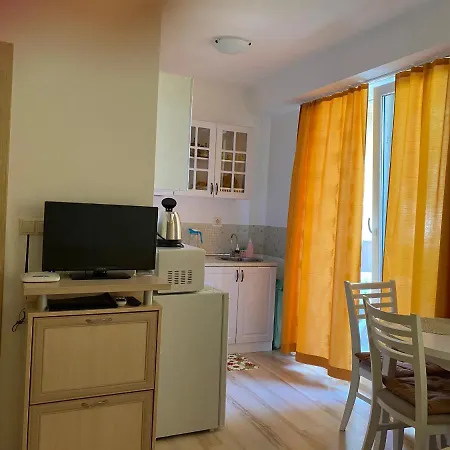 Apartament Aphrodite Gardens D208,