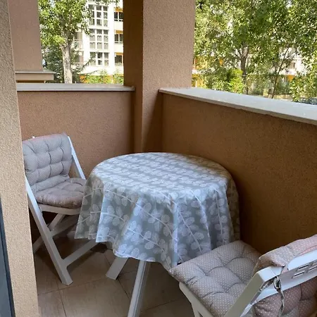 Aphrodite Gardens D208, Apartament