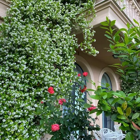 Aphrodite Gardens D208, Apartament *