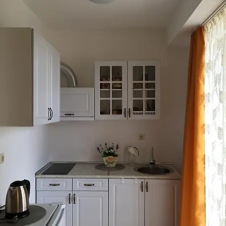 Aphrodite Gardens D208, Apartament *