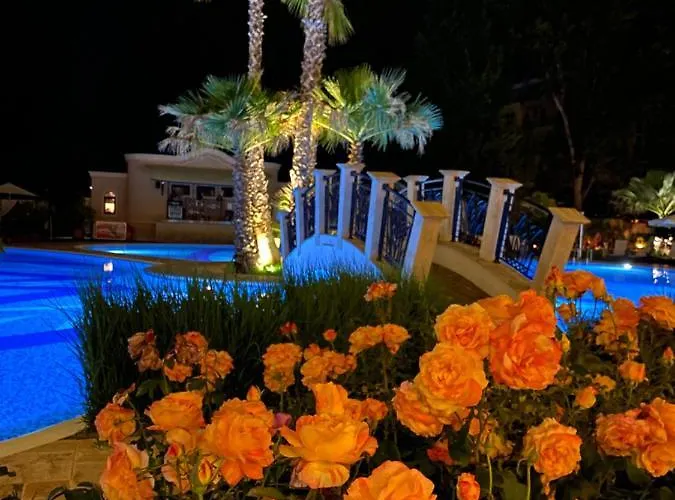 Aphrodite Gardens D208, Apartamento *