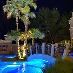 公寓 Aphrodite Gardens D208, 阳光海滩