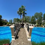 公寓 Aphrodite Gardens D208, 阳光海滩